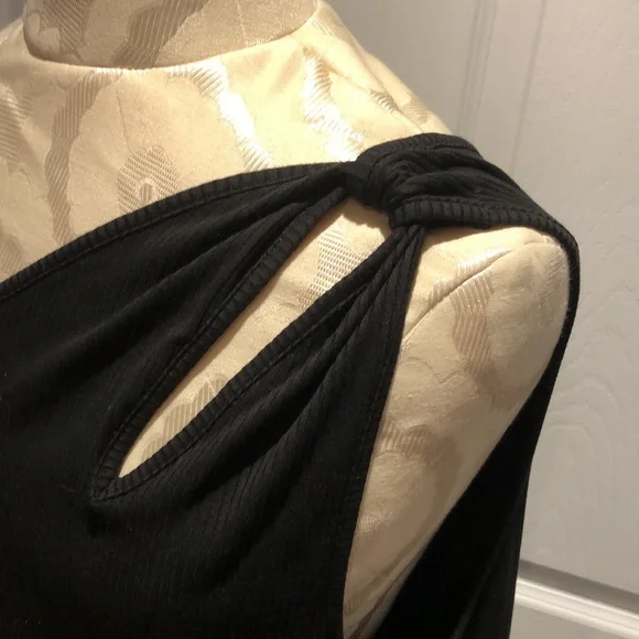 4. The Drop | NWT Ribbed One Shoulder Maxi Dress - Picture 8 of 13